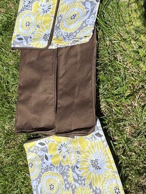 thirty-one Yellow Gray Floral and Brown Hanging Organizer Set